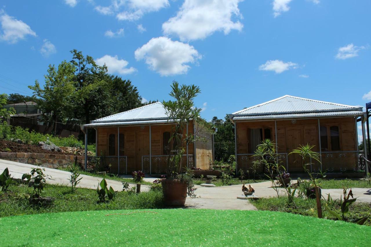 Green Villa Tskaltubo Ngoại thất bức ảnh